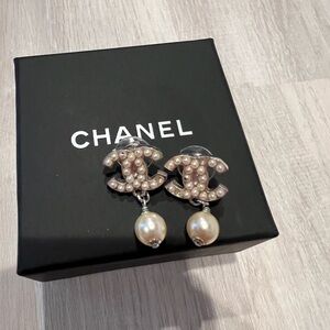 Chanel pearl earrings , missing pearls but easy to repair at local jeweler!